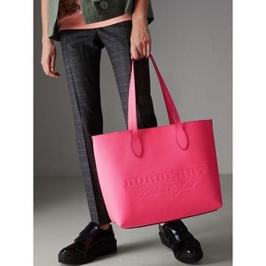 NEON PINK COLLECTION BURBERRY